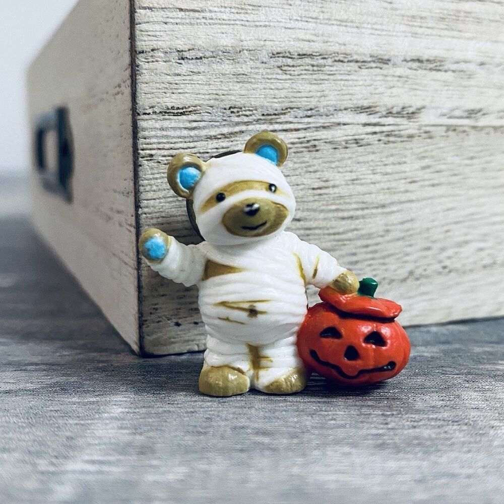 Vintage Cute Halloween Mummy Bear with Pumpkin Brooch Plastic/Resin